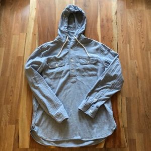 Chaps medium shirt w/hoodie 100% cotton